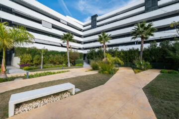 spain-andalusia-malaga-estepona-apartment